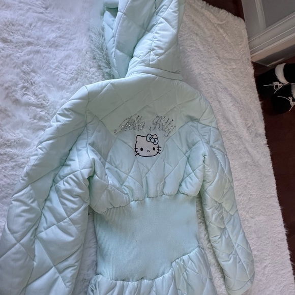 Forever 21 LIMITED EDITION Mint Green Hello Kitty Snowsuit NWT Woman’s XS S M L - Picture 10 of 11